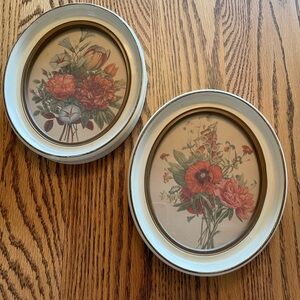 Vintage Floral Oval Wall Art Set